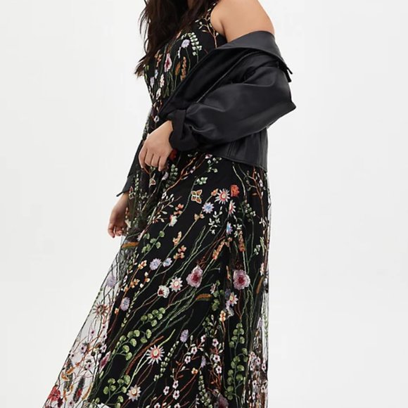 Torrid Black Floral Embroidered Mesh Maxi Dress 10 - Picture 4 of 7
